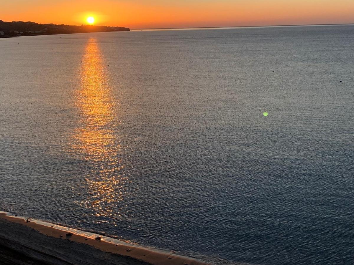 לרפטרה Central Urban Luxury Sea View Apt Since 2009 מראה חיצוני תמונה